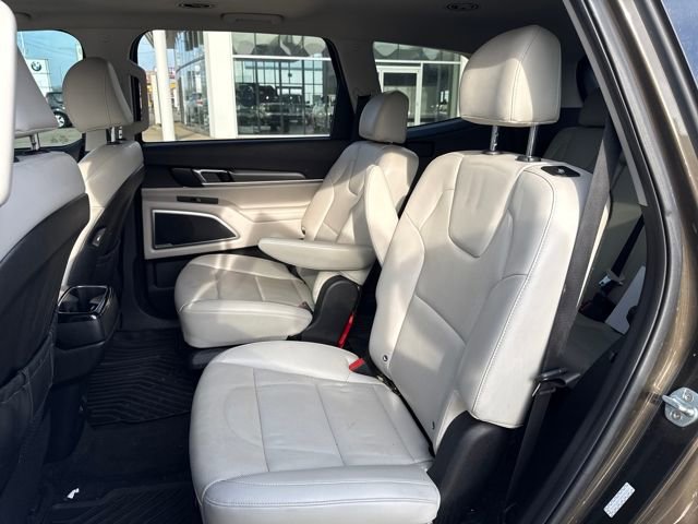 Used 2022 Kia Telluride S image 21