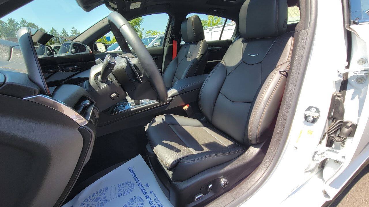 Used 2026 Cadillac CT5 V w/ LPO, ONYX Package AWD/4WD image 13