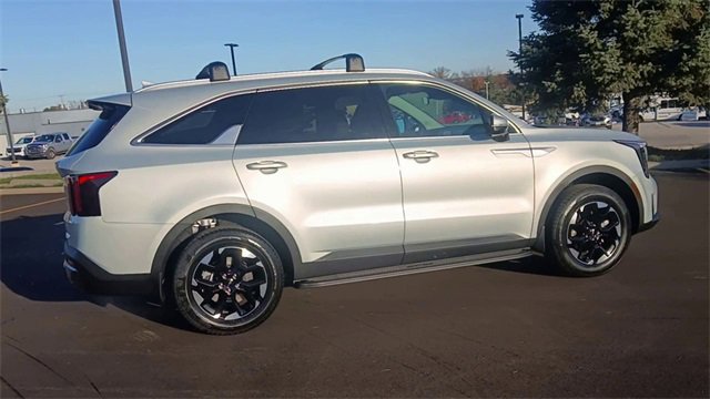 New 2026 Kia Sorento S image 3