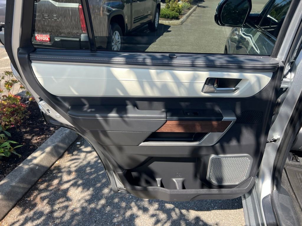 Certified 2025 Toyota Sequoia Capstone w/ Tow Technology Package AWD/4WD image 16