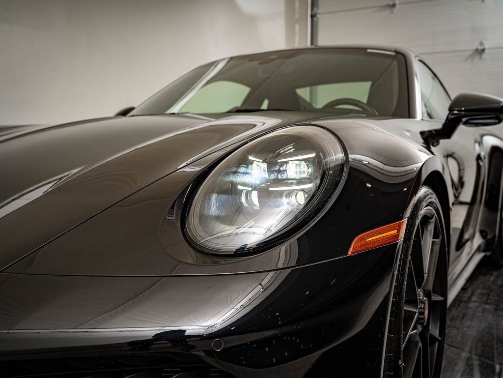 Certified 2025 Porsche 911 Carrera 4 GTS AWD/4WD image 13