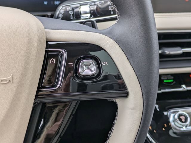 New 2026 Lincoln Corsair Premiere image 24