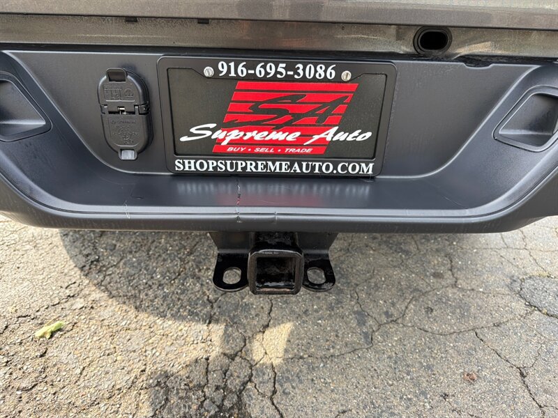 Used 2022 Jeep Gladiator Sport image 29