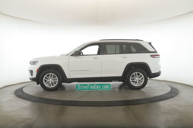 Used 2025 Jeep Grand Cherokee Laredo X AWD/4WD image 9