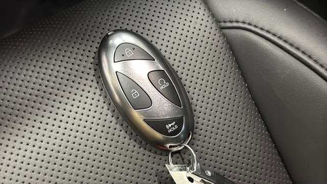 Used 2025 Hyundai Santa Fe XRT AWD/4WD image 21