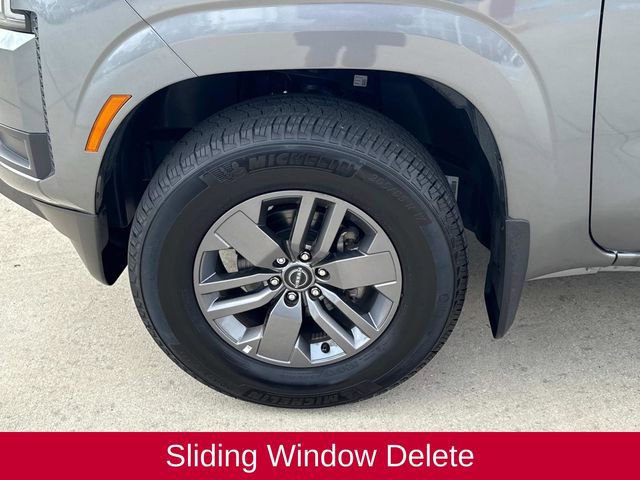 Used 2025 Nissan Frontier SV w/ Tow Package image 5