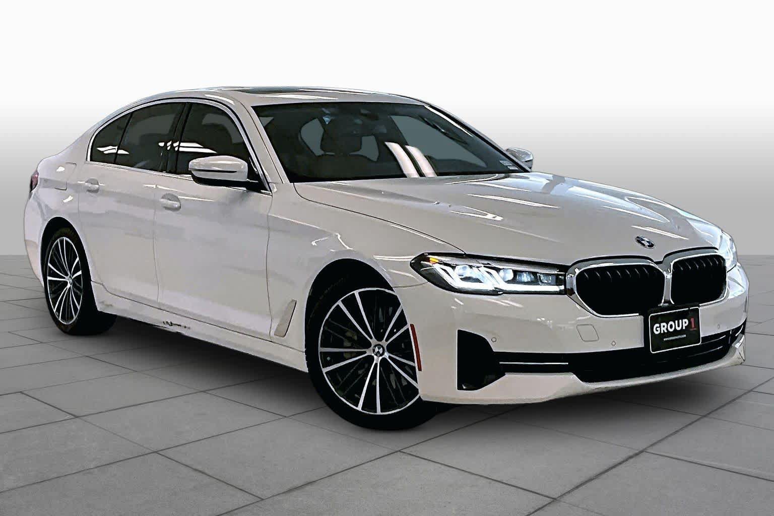 Used 2023 BMW 530i w/ Premium Package RWD image 2