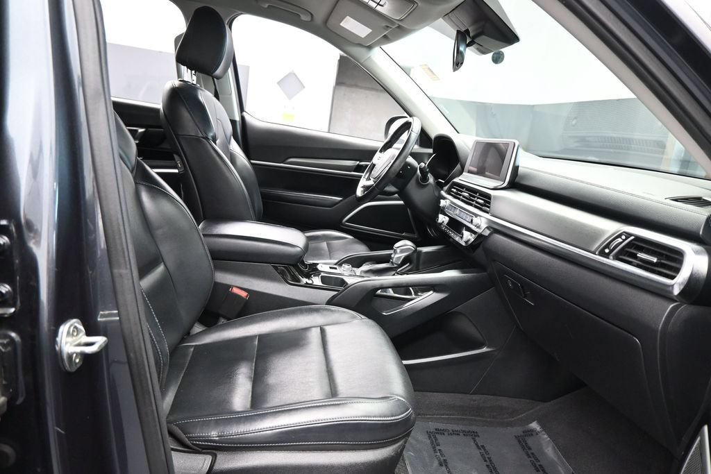Used 2022 Kia Telluride LX AWD/4WD image 45