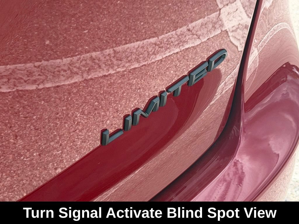 New 2027 Chrysler Pacifica Limited FWD image 36