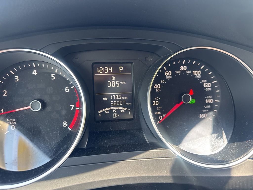 Used 2017 Volkswagen Jetta S image 9