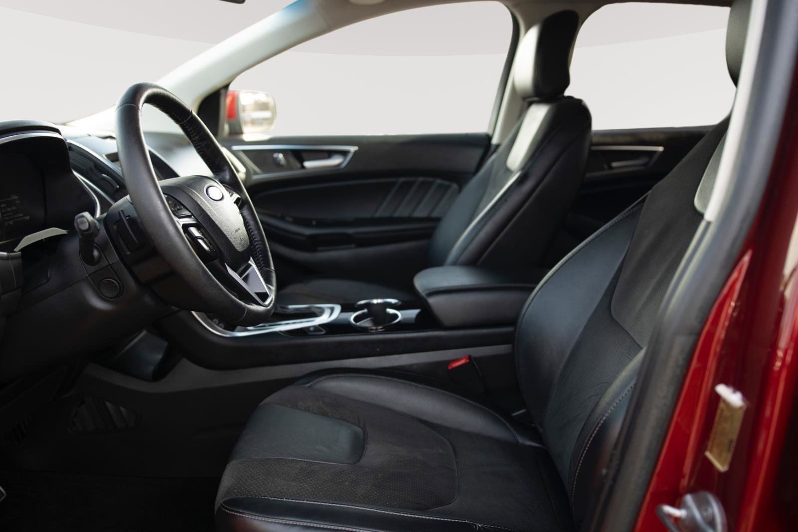 Used 2018 Ford Edge Sport w/ Equipment Group 401A AWD/4WD image 2