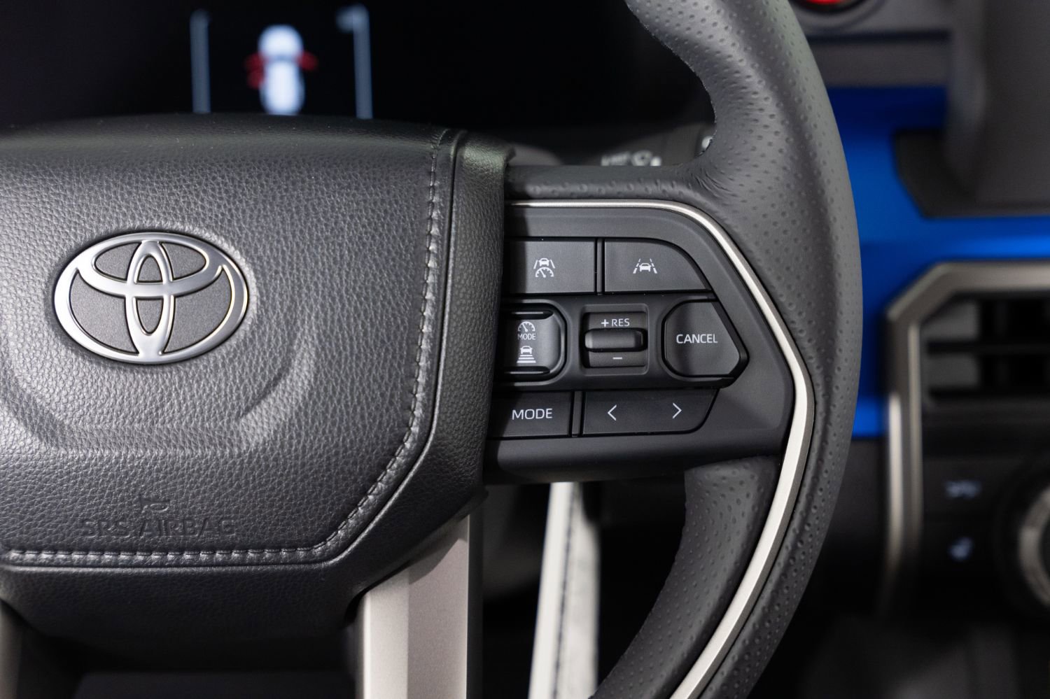 Used 2025 Toyota 4Runner TRD Off-Road image 32