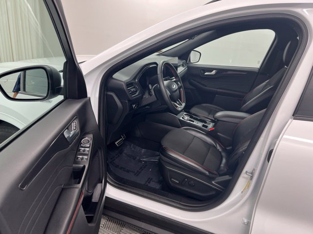 Used 2023 Ford Escape ST-Line w/ Tech Pack #1 AWD/4WD image 12