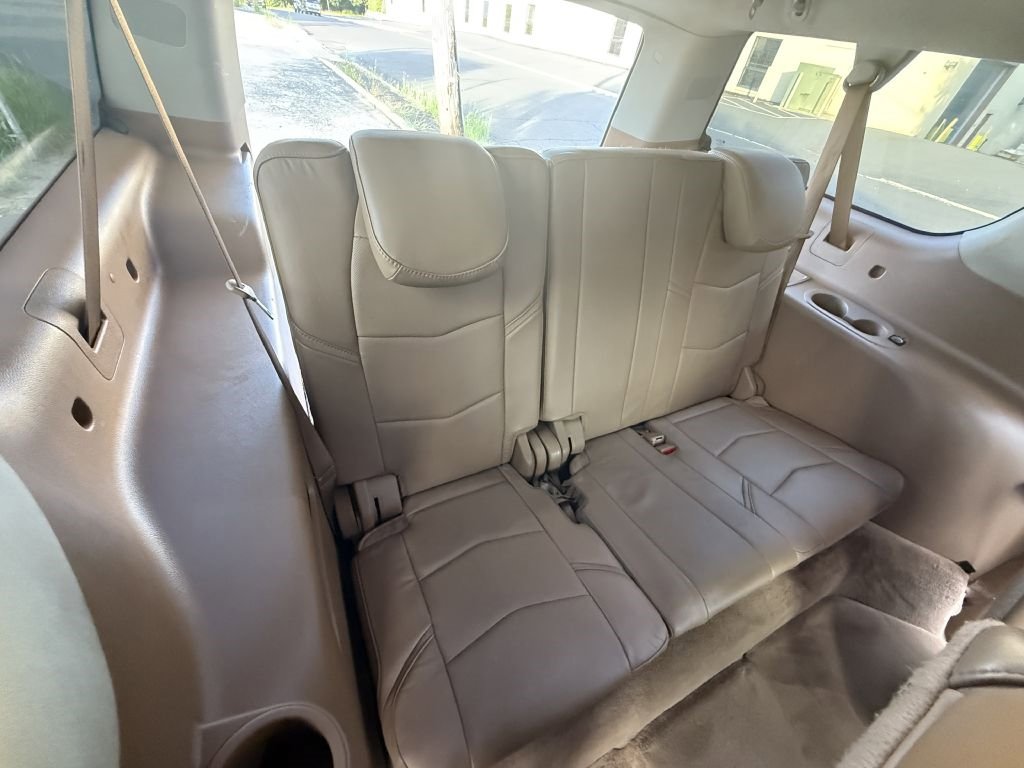 Used 2016 Cadillac Escalade ESV Platinum image 25