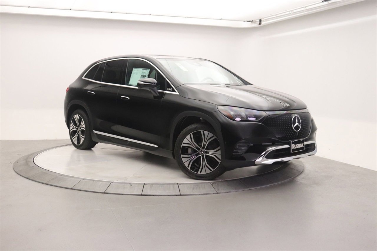 New 2026 Mercedes-Benz EQE 320 4MATIC SUV image 16