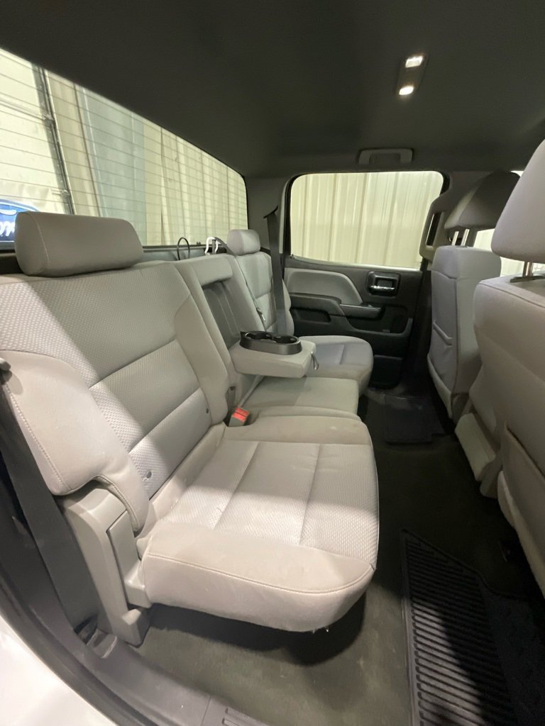 Used 2018 Chevrolet Silverado 1500 Custom w/ Custom Value Package image 12