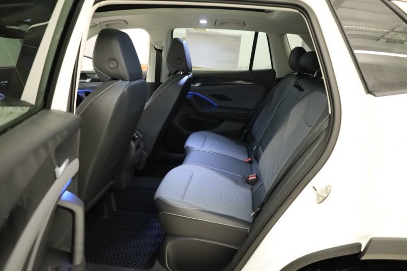 New 2026 Volkswagen Tiguan SE AWD/4WD image 33