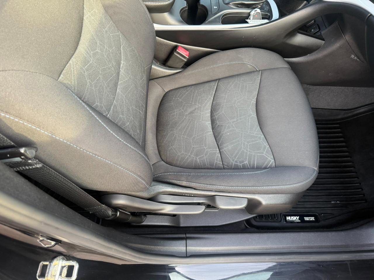 Used 2018 Chevrolet Volt LT w/ Comfort Package image 21