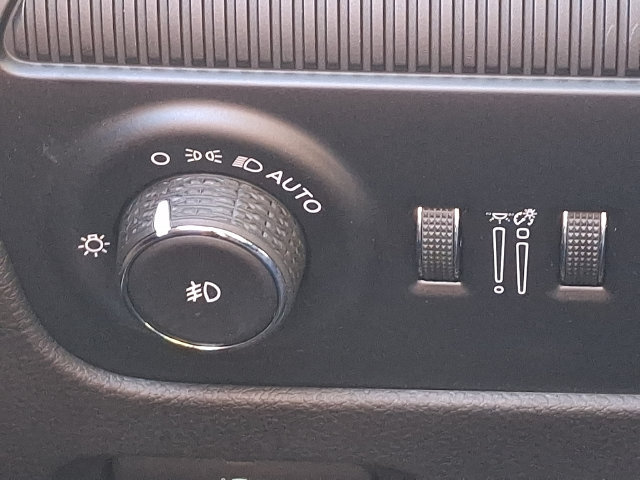 Used 2022 Jeep Wagoneer Series II RWD image 23