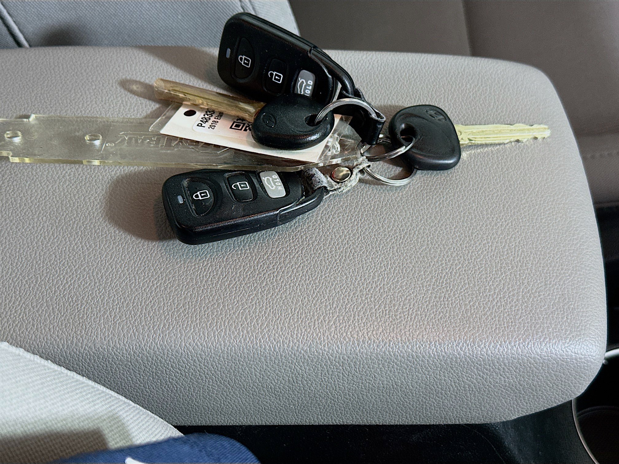Used 2018 Hyundai Elantra SE w/ SE Connectivity Package 04 FWD image 32