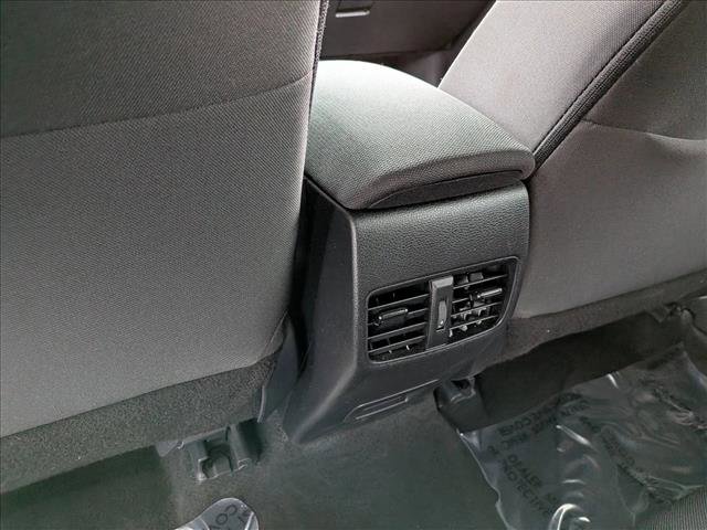 Used 2025 Toyota Corolla Cross LE image 16