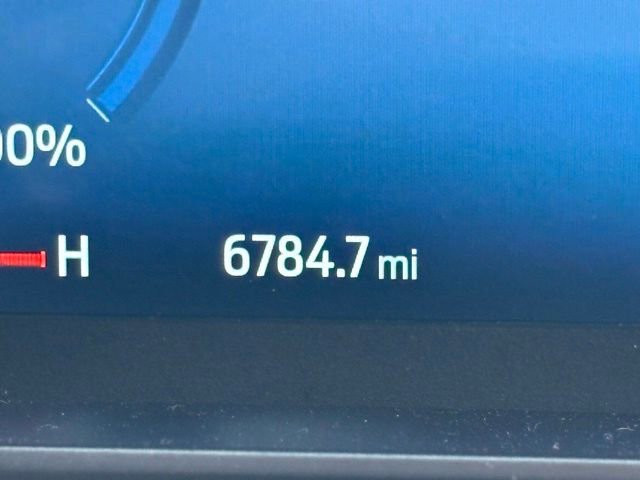 Used 2024 Ford Escape SE w/ PHEV Premium Package image 12