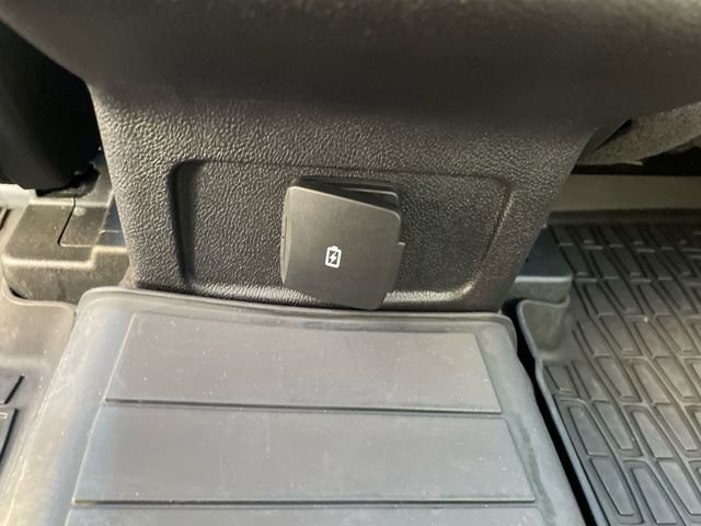 Used 2021 Lincoln Corsair AWD w/ Premium Package image 18