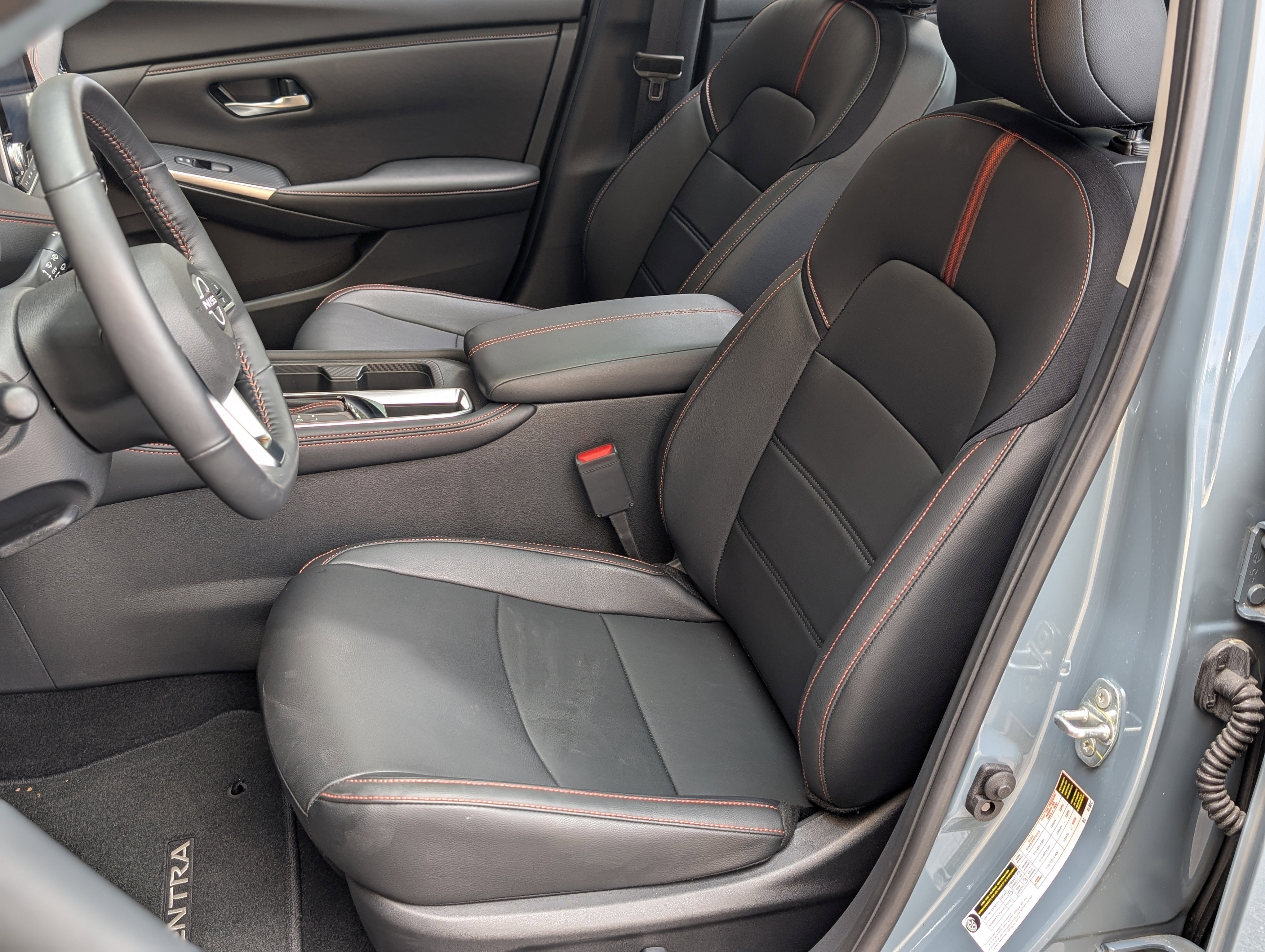 Used 2024 Nissan Sentra SR w/ SR Premium Package image 17