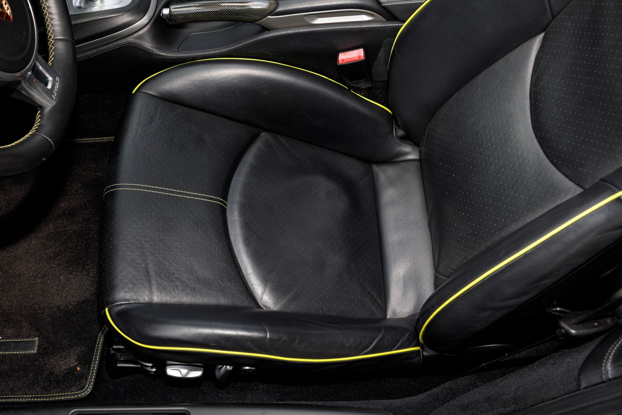 Used 2012 Porsche 911 Turbo S AWD/4WD image 28