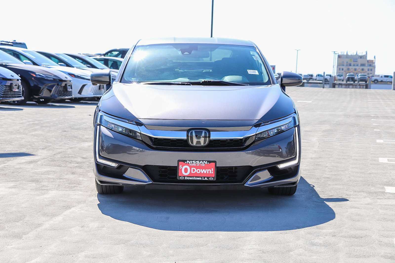Used 2021 Honda Clarity Touring image 2