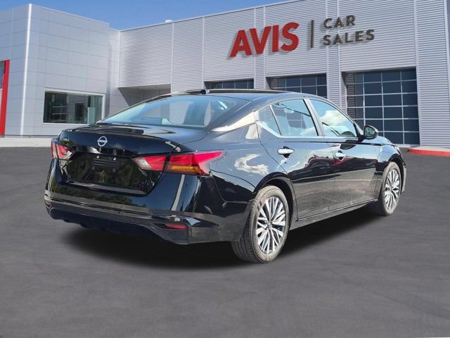 Used 2025 Nissan Altima 2.5 SV FWD image 6