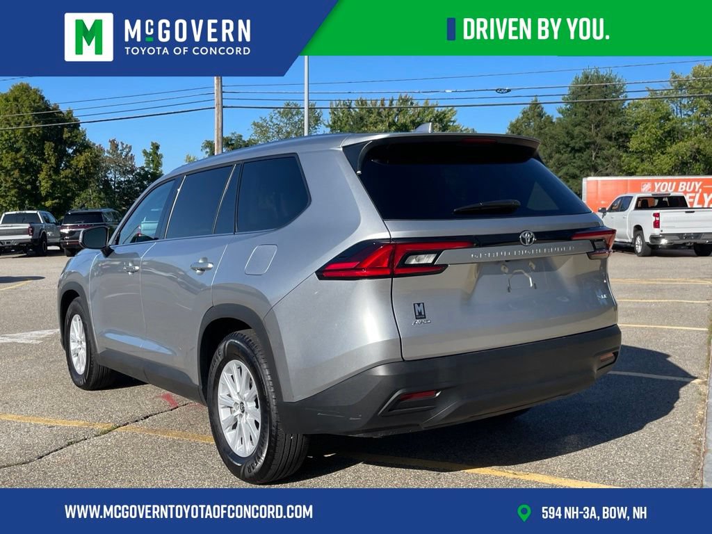 Used 2026 Toyota Grand Highlander AWD image 3