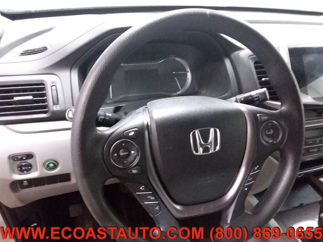 Used 2018 Honda Pilot EX image 11