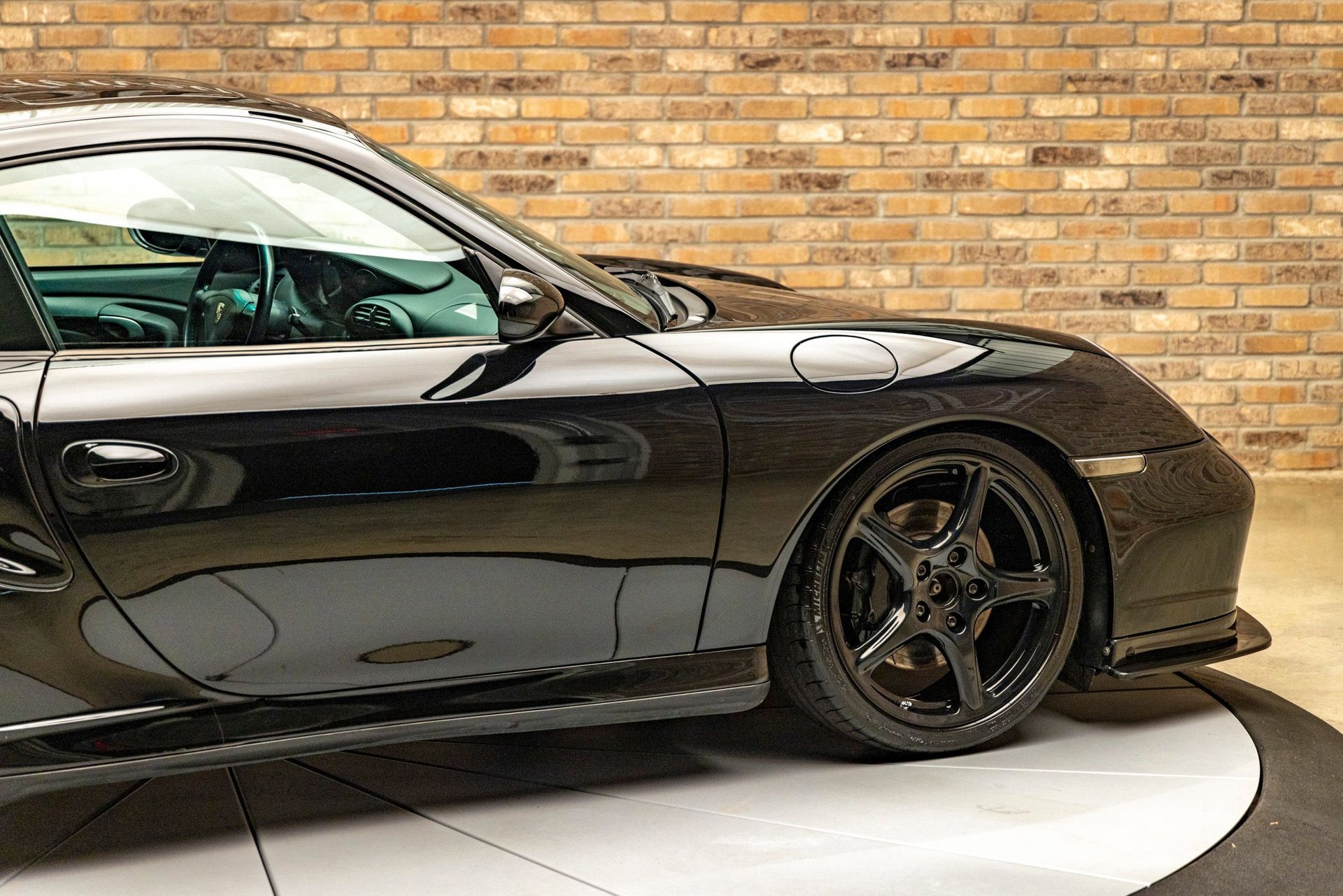 Used 2003 Porsche 911 Turbo image 14