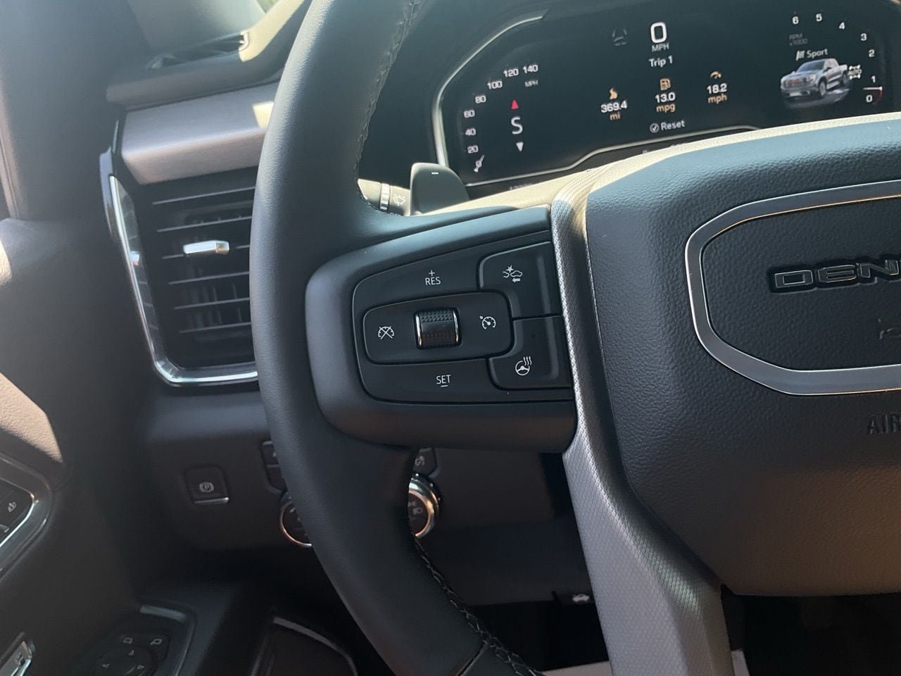 Used 2025 GMC Sierra 1500 Denali w/ Technology Package AWD/4WD image 40