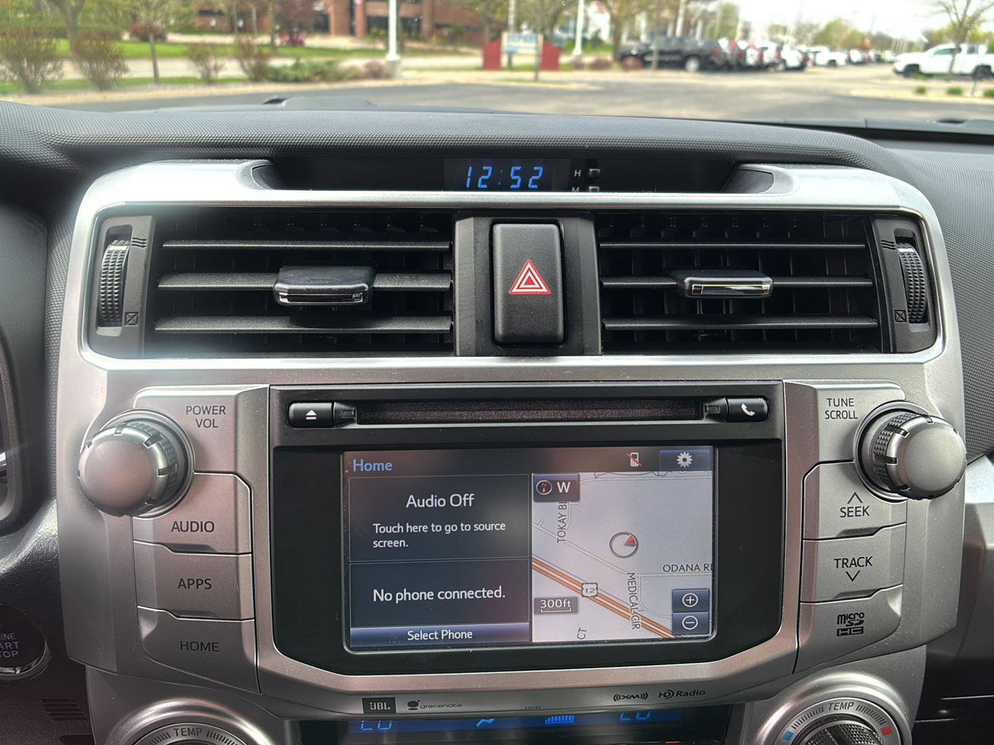 Used 2018 Toyota 4Runner Limited AWD/4WD image 31