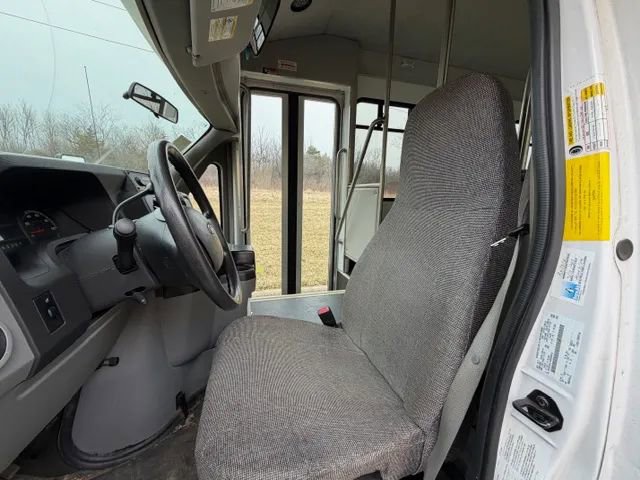 Used 2013 Ford E-350 and Econoline 350 Super Duty w/ Shuttle Bus Prep Pkg RWD image 10