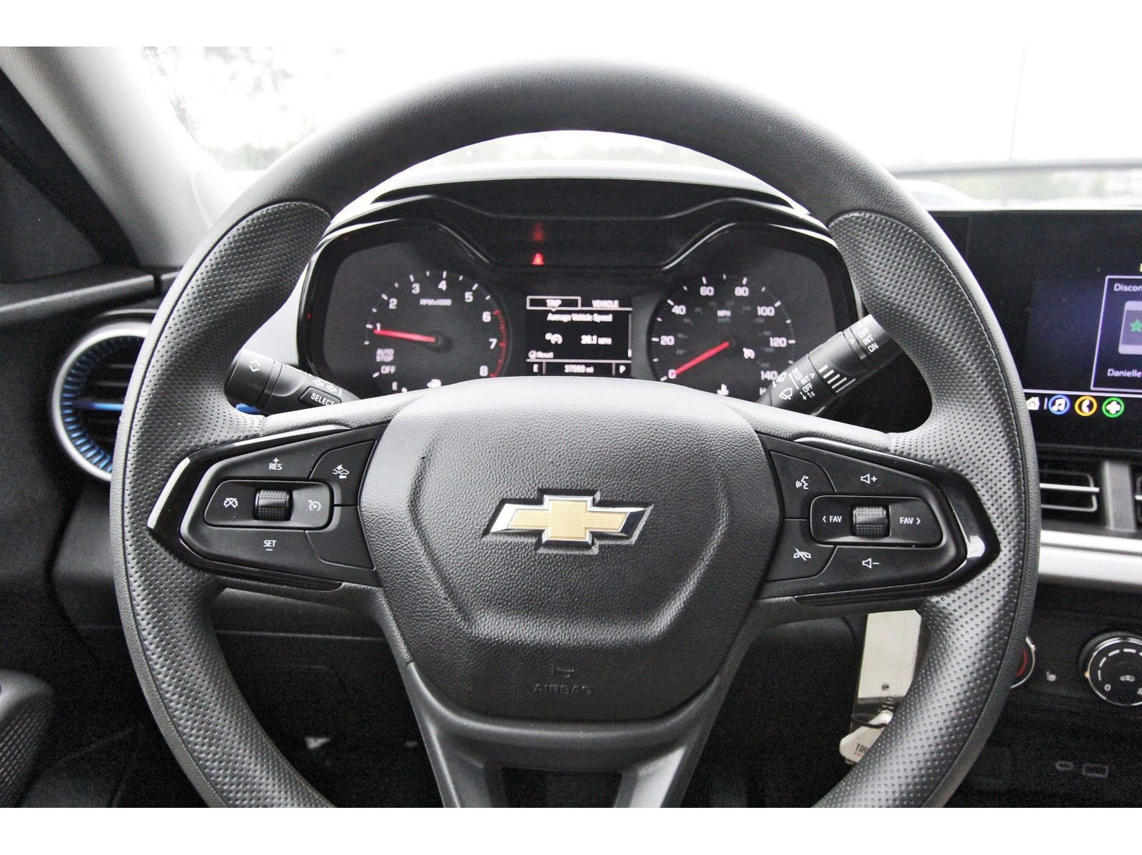 Used 2024 Chevrolet Trax LS w/ LS Convenience Package FWD image 15