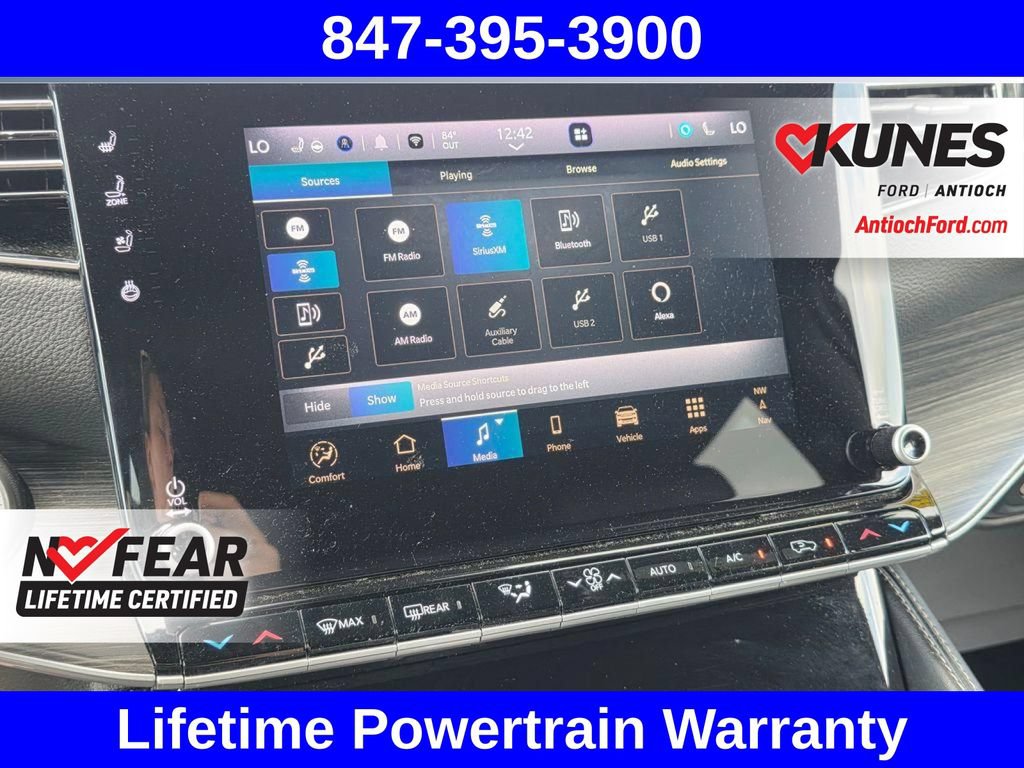 Used 2024 Jeep Wagoneer L Series II w/ Flexible Seating Group AWD/4WD image 61