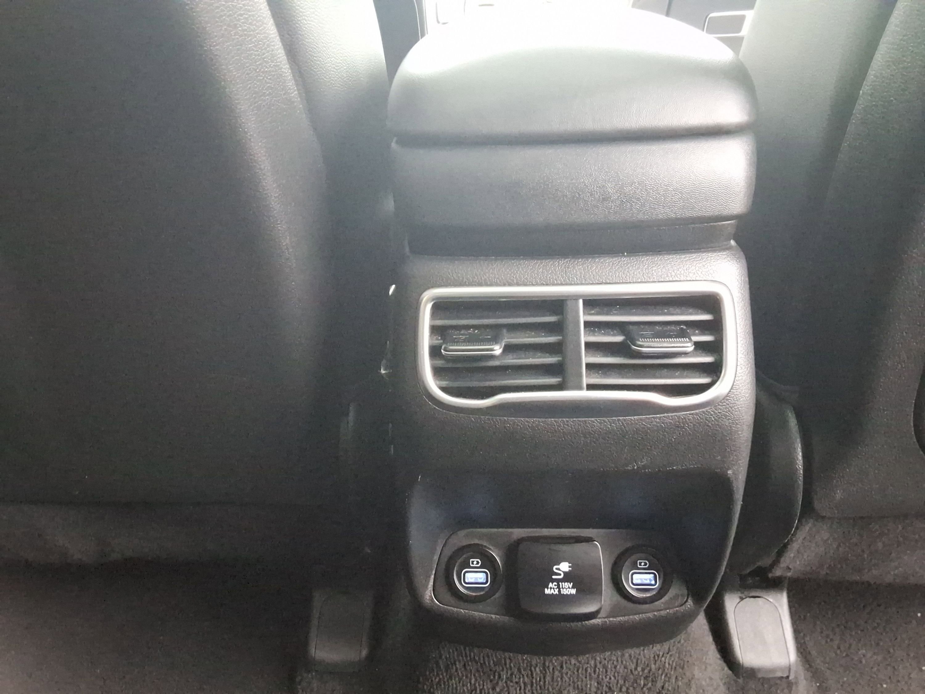 Used 2023 Hyundai Santa Fe Limited image 27