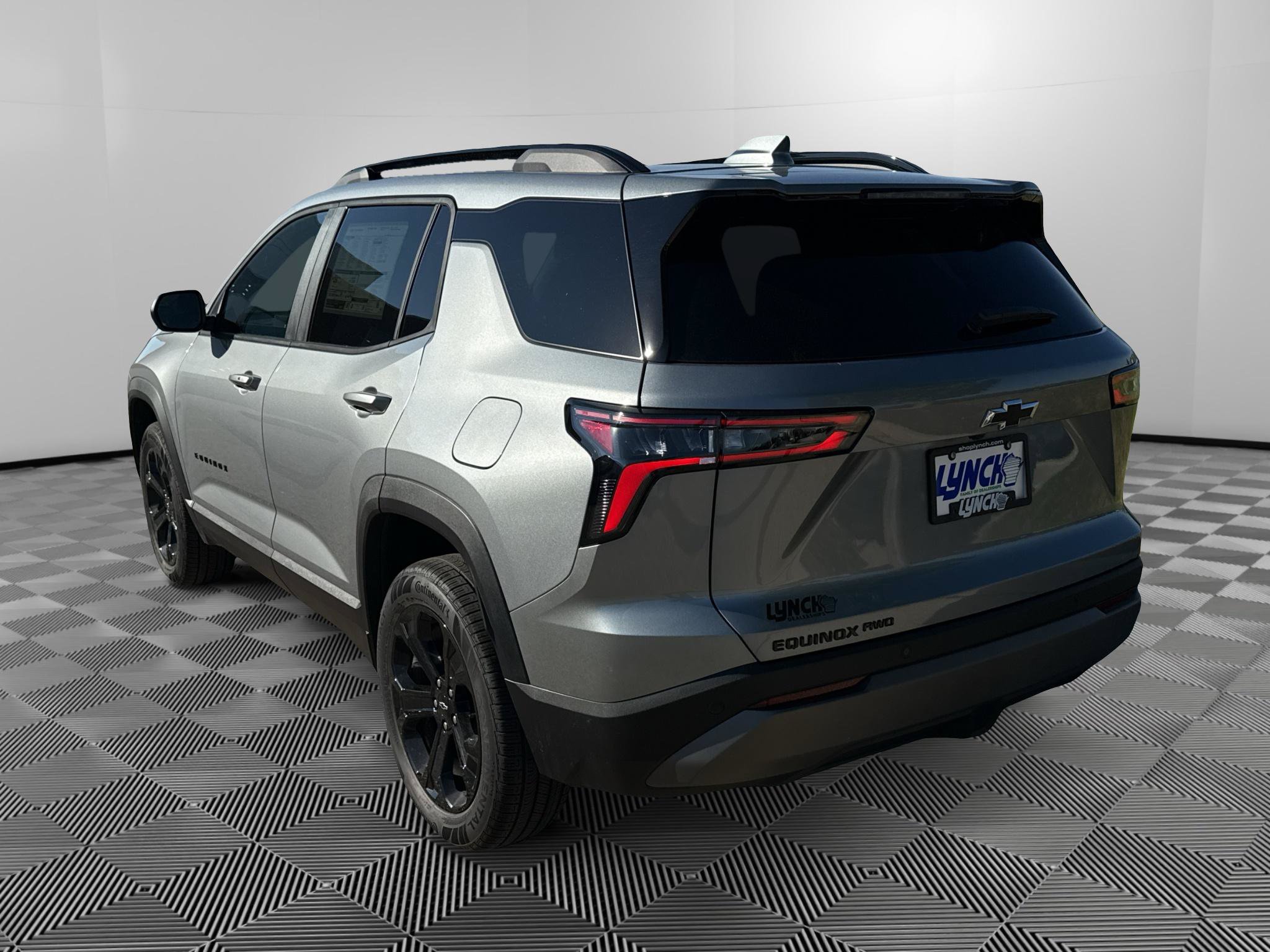 New 2027 Chevrolet Equinox LT w/ Convenience Package II AWD/4WD image 3