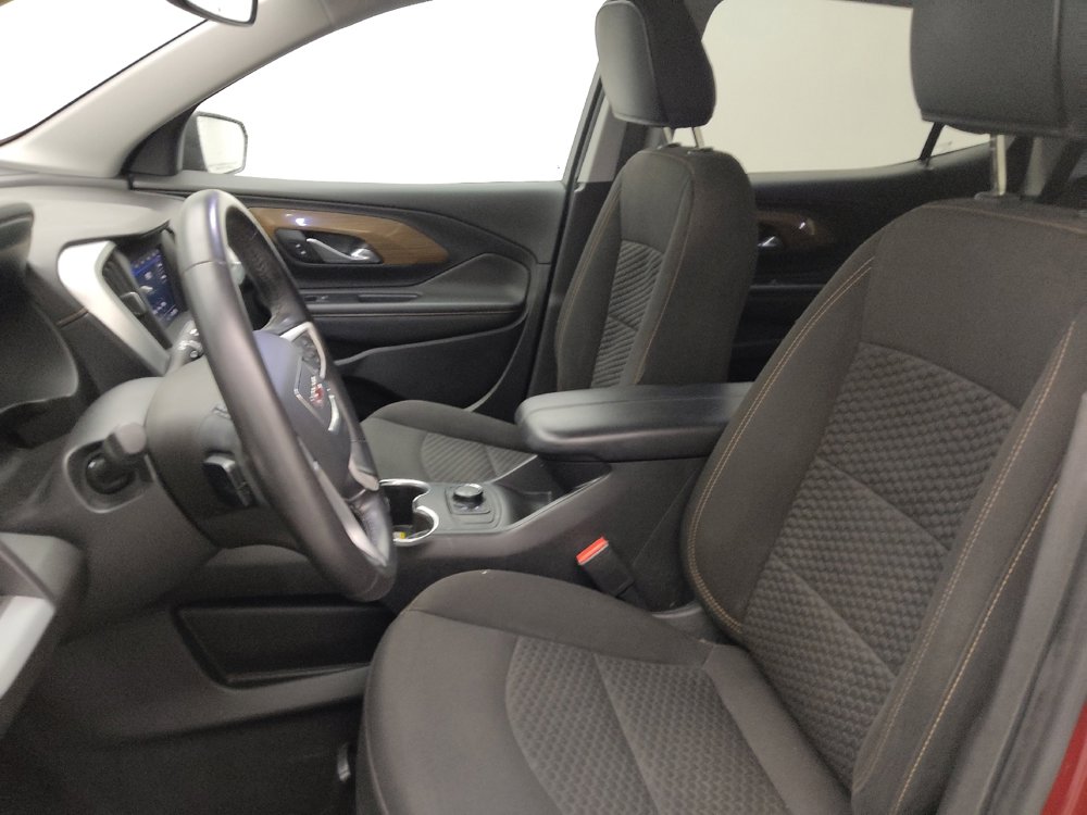 Used 2020 GMC Terrain SLE image 17