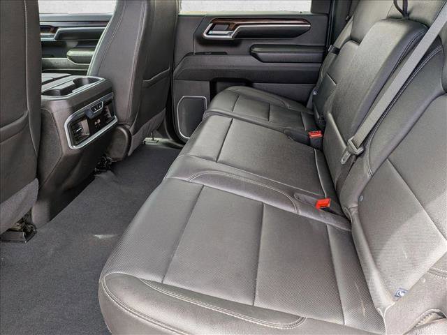 Used 2025 GMC Sierra 2500 SLT w/ SLT Premium Package image 19