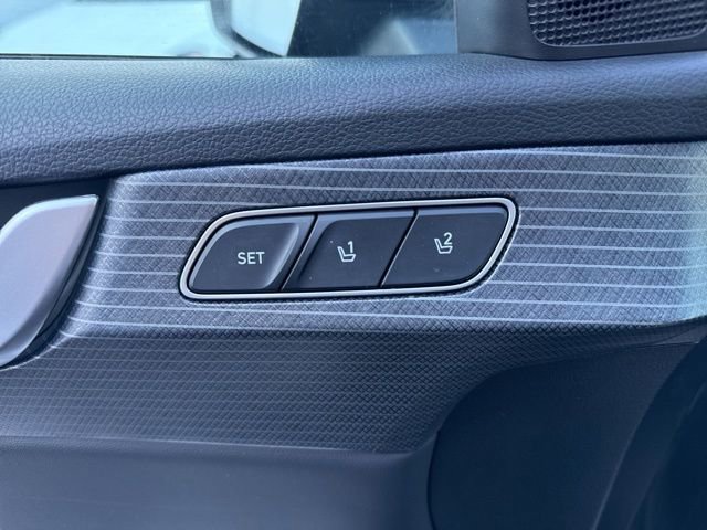 Used 2023 Hyundai Palisade Limited image 11