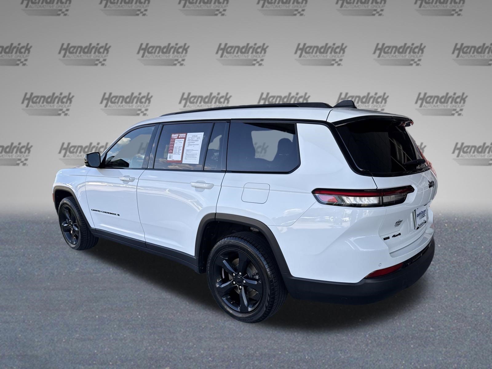 Used 2022 Jeep Grand Cherokee L Laredo AWD/4WD image 7