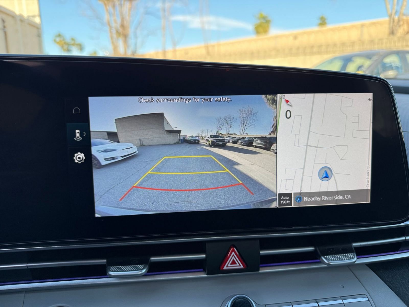 Used 2025 Hyundai Elantra Limited image 25