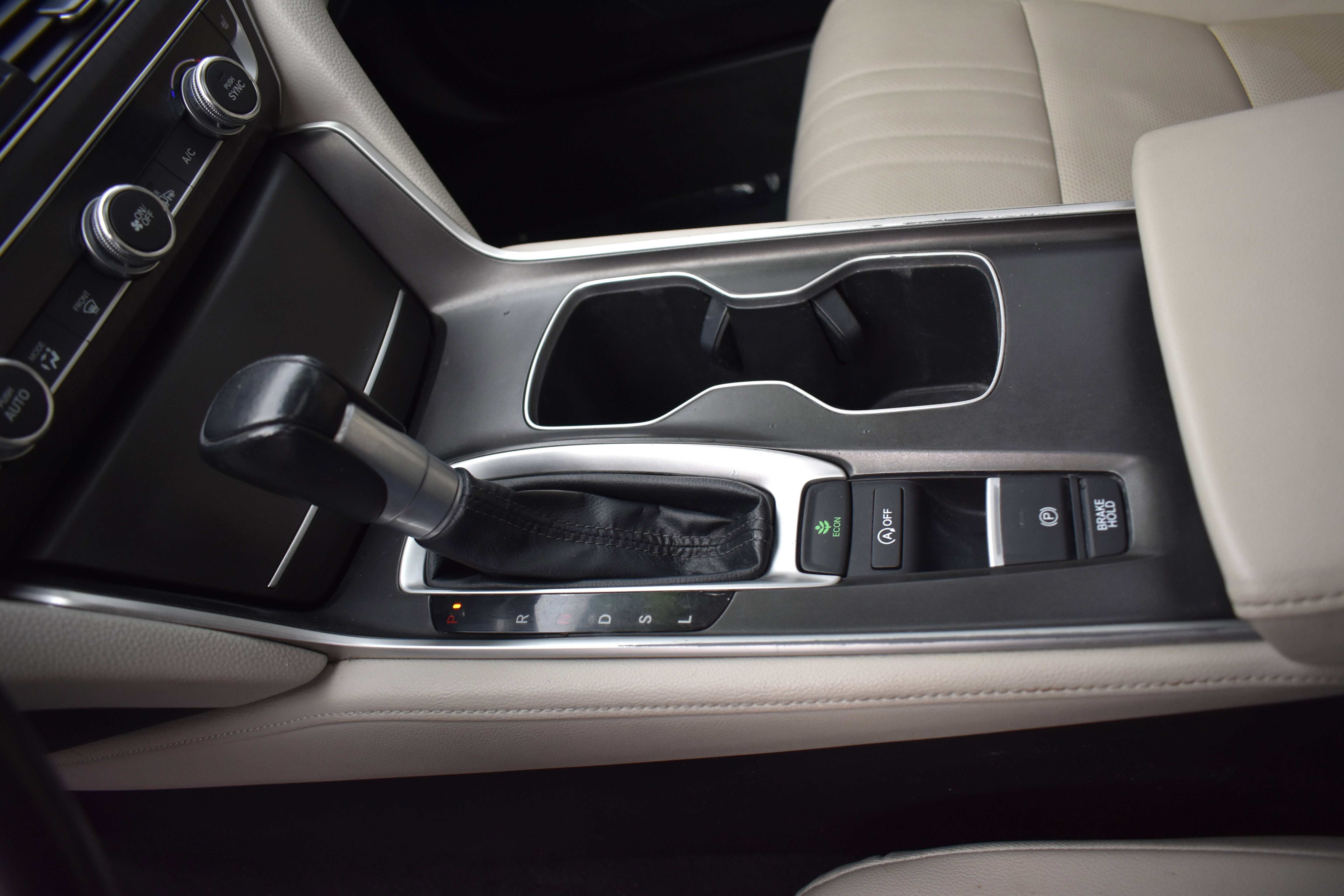 Certified 2021 Honda Accord EX-L image 23