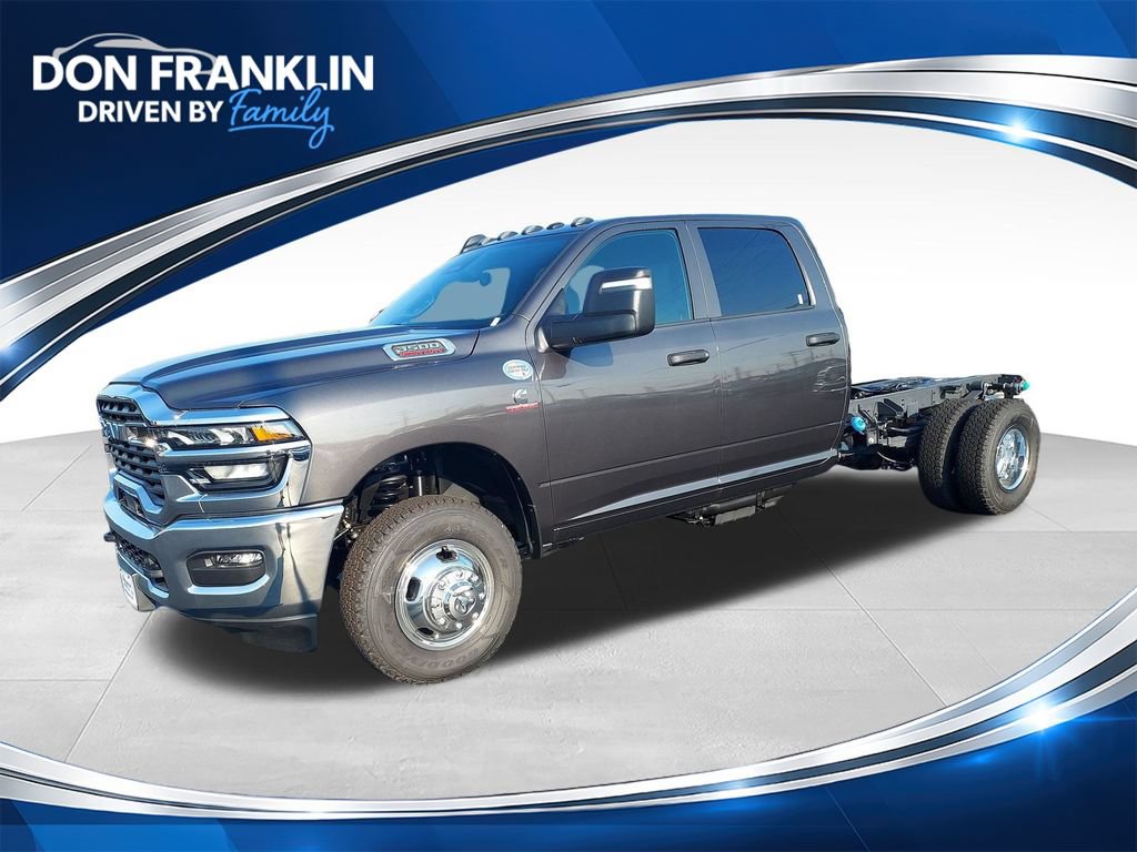 New 2026 RAM 3500 Tradesman w/ Chrome Appearance Group A AWD/4WD 360° Tour