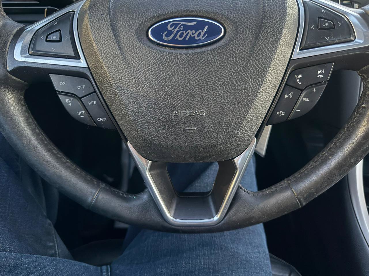 Used 2015 Ford Fusion SE w/ Equipment Group 202A image 8