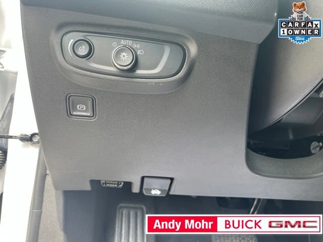 Used 2024 GMC Terrain SLE w/ Driver Convenience Package FWD image 28